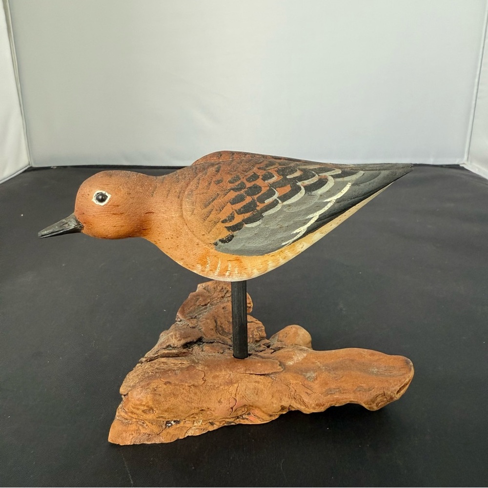 RED KNOT SHORE BIRD CARVING SIGNED Driftwood Nautical